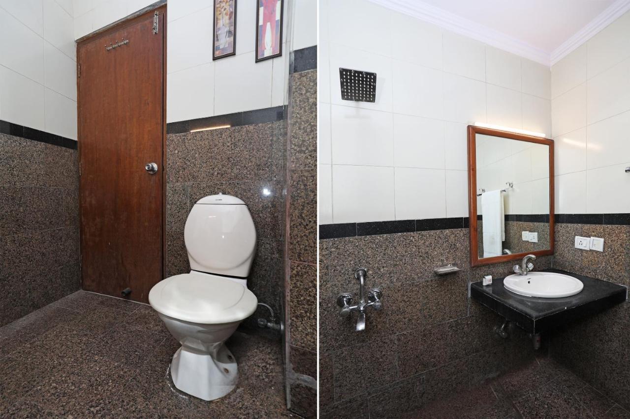Capital O 10750 Hotel Vivek New Delhi Exteriör bild