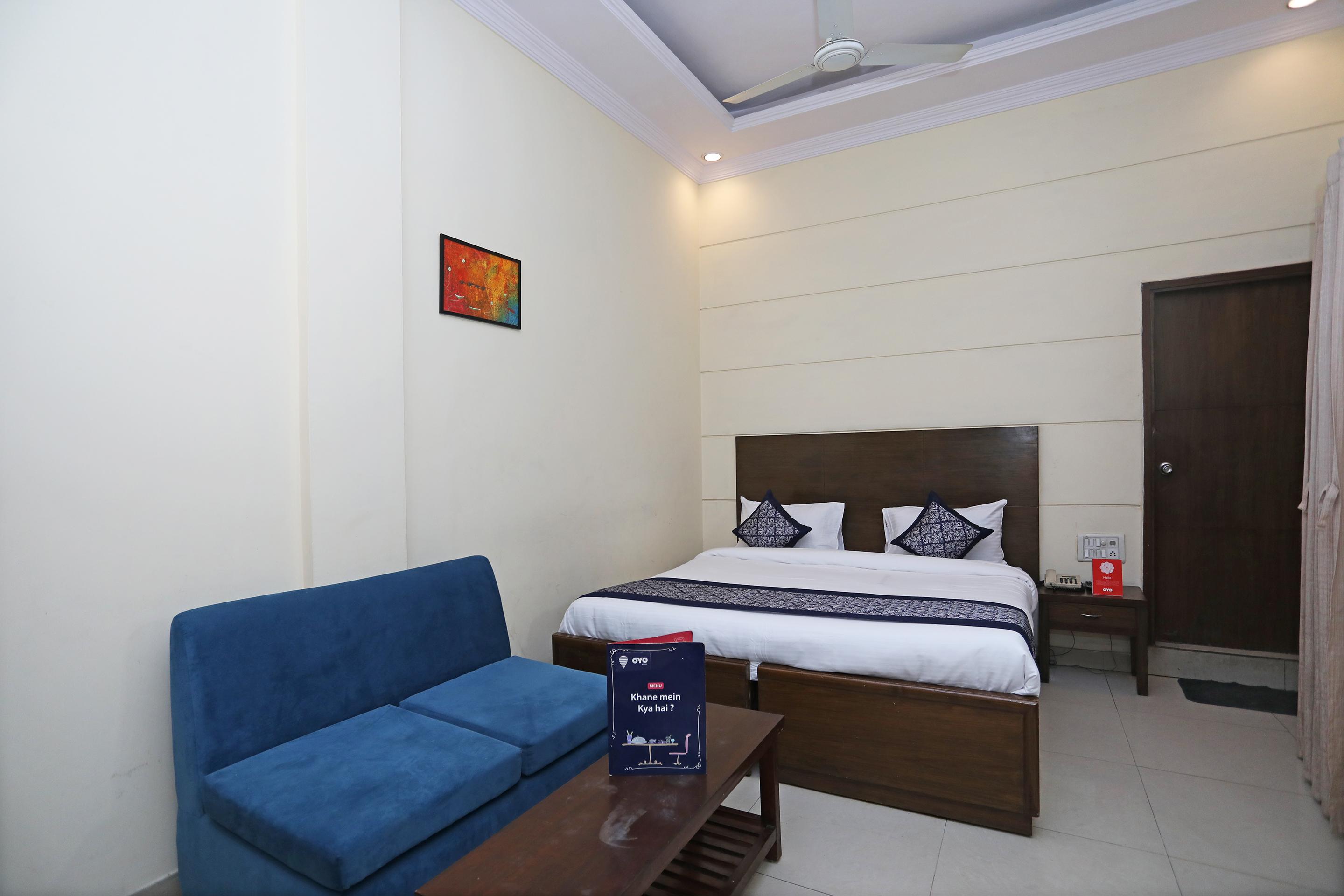 Capital O 10750 Hotel Vivek New Delhi Exteriör bild
