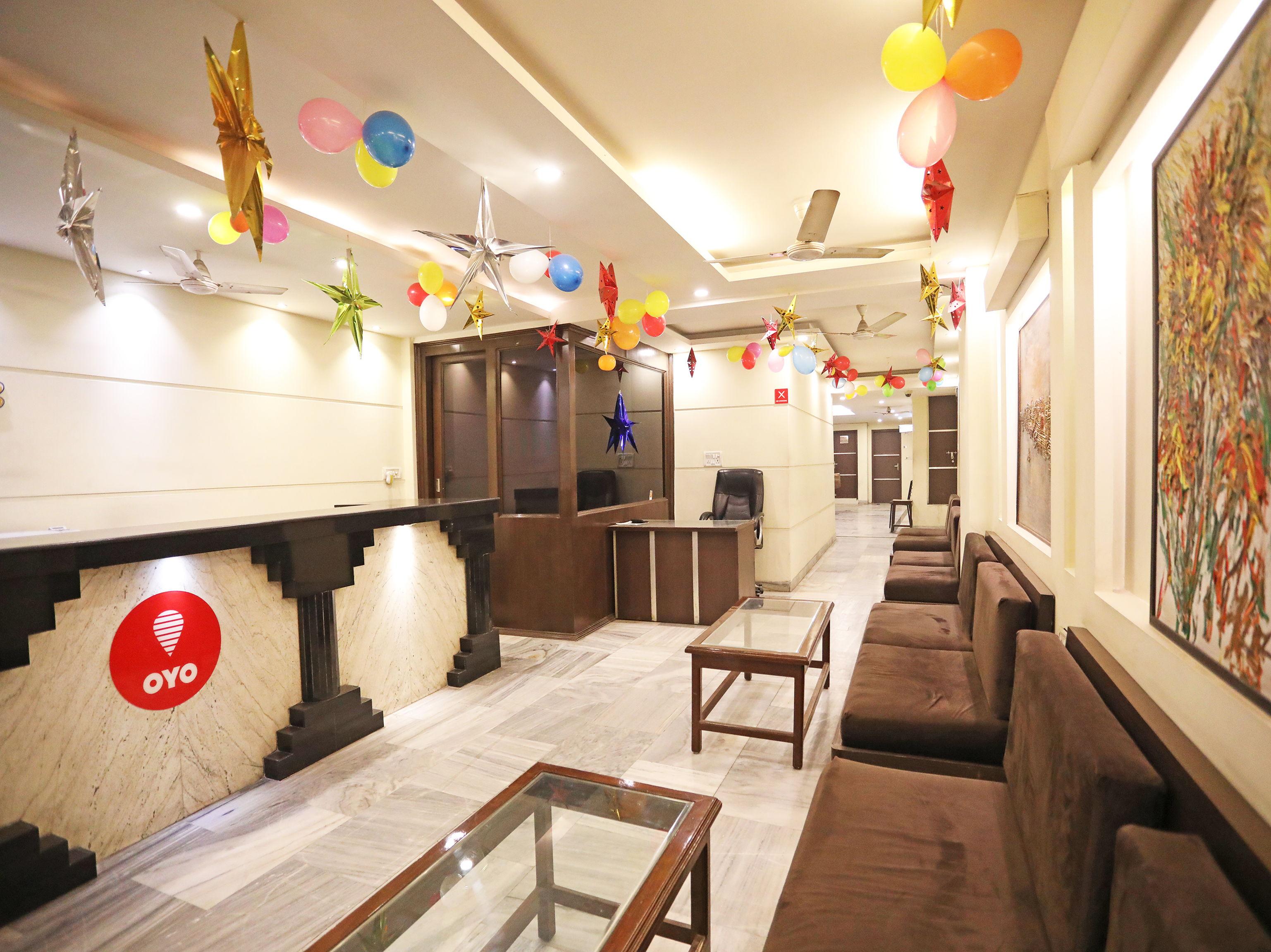 Capital O 10750 Hotel Vivek New Delhi Exteriör bild